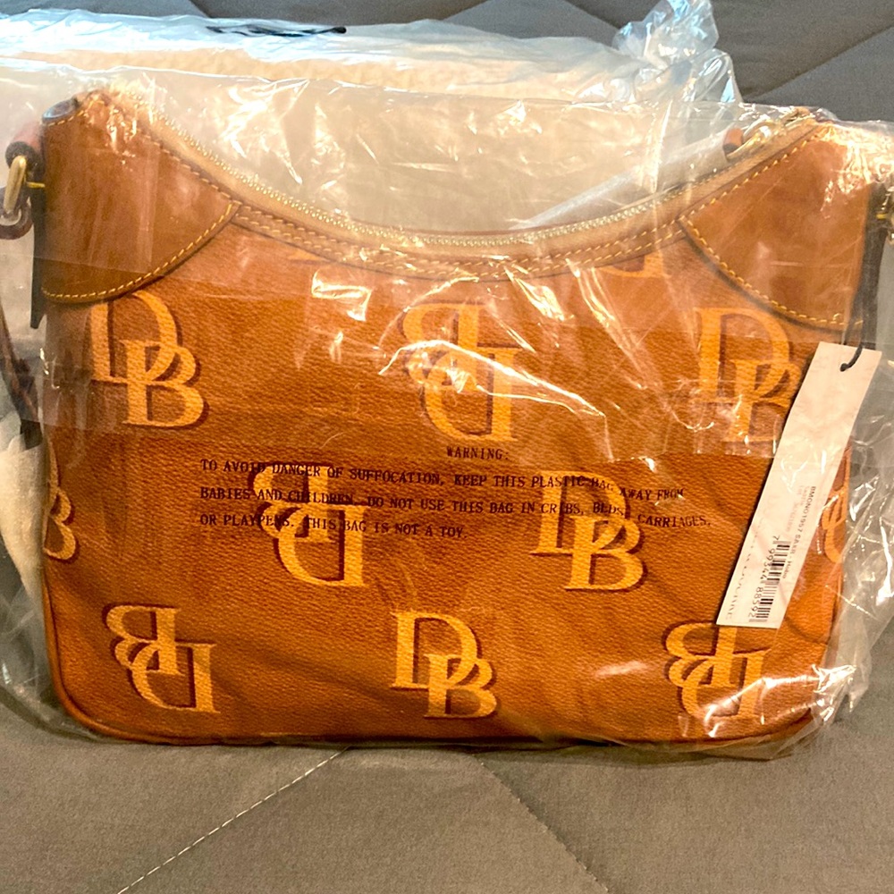 Large dooney n Burke handbags